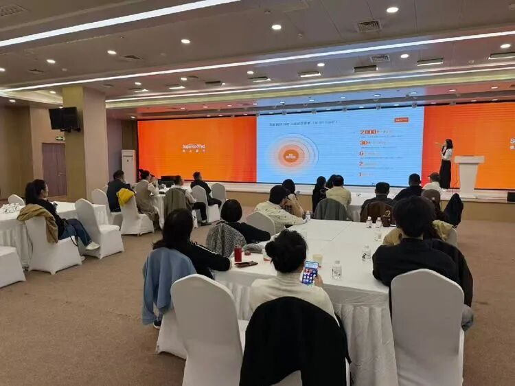 走进尖端医疗,共话“健康活力120岁”