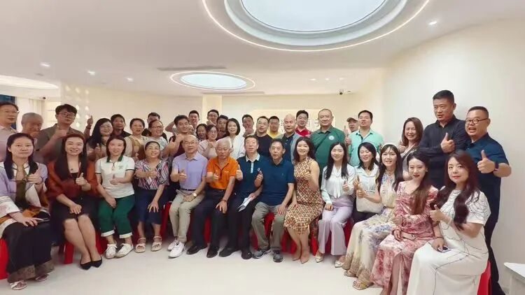群策群力助跨界新店：天府邻里第125期沙龙40余人共商“美丽事业”
