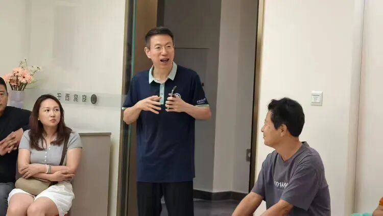 群策群力助跨界新店:天府邻里第125期沙龙40余人共商“美丽事业”